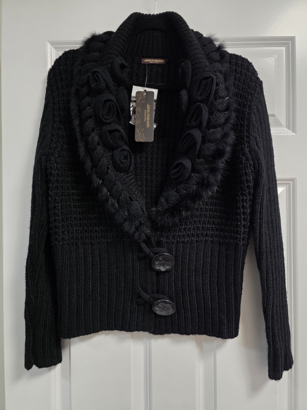 🖤🥀✨ Black Chunky Knit Cottagecore Cardigan Sweater Rosette Collar Faux Fur - Picture 2 of 12